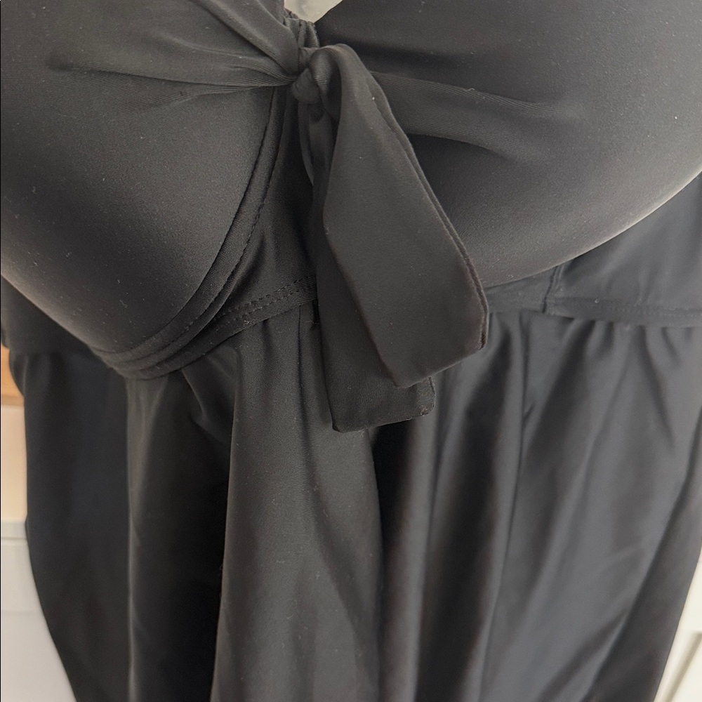 torrid Black Swim Tankini with Built-In Cups - Picture 4 of 4